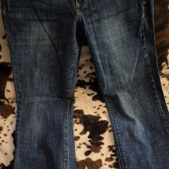 Old Navy Blue Boot Cut Jeans Medium-Dark Wash - Picture 4 of 12